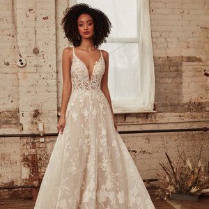 Rylan by Calla Blanche 🤍👰🏼‍♀️ SIZE 14